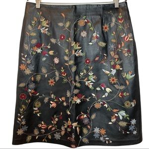 Danier Floral Embroidered Leather Skirt Size 10